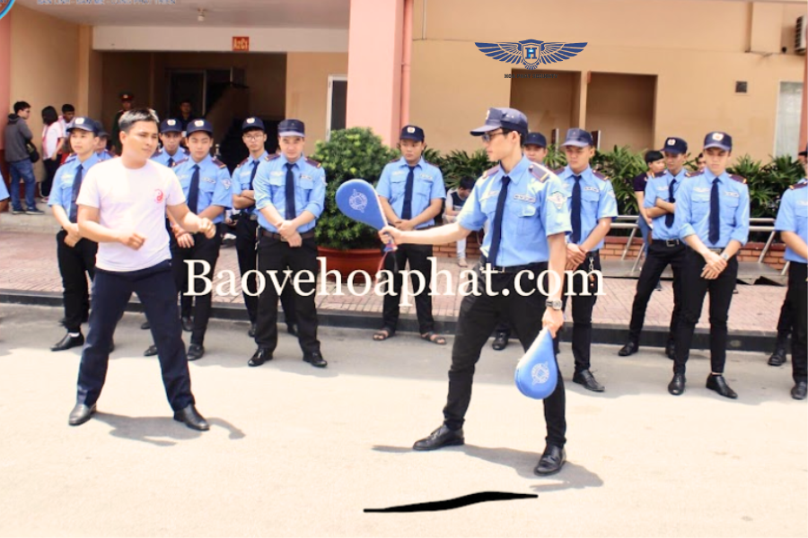 KỸ NĂNG VÕ THUẬT & CHIẾN THUẬT